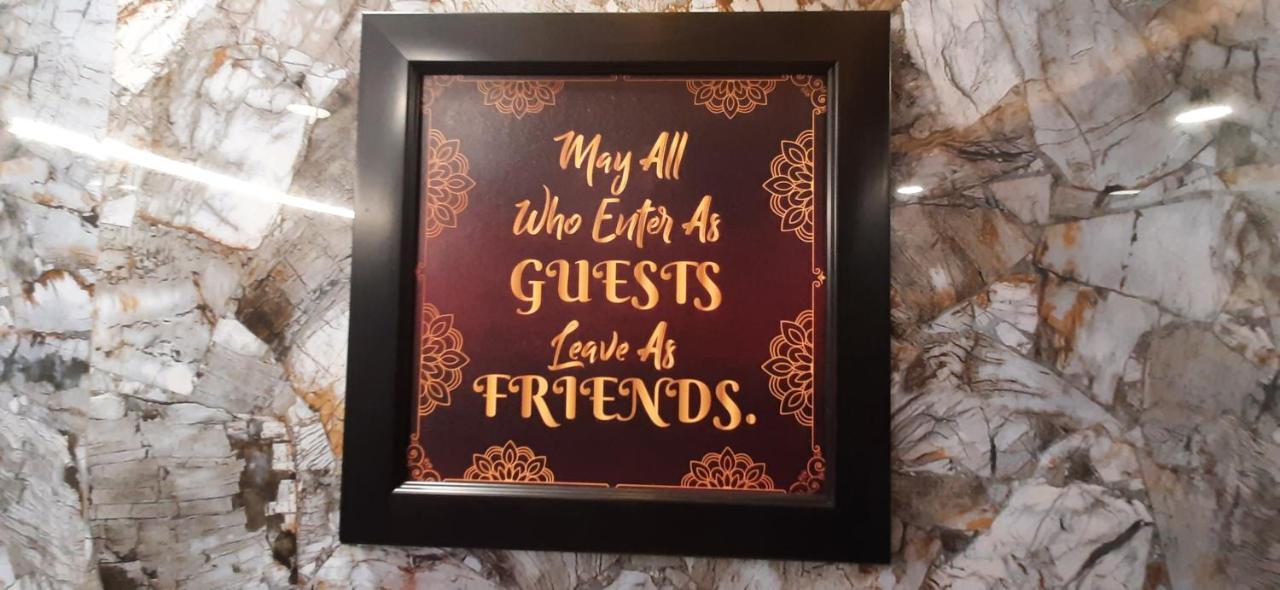 Aggarwal Luxury Room With Private Kitchen Washroom And Balcony Along With Fridge, Ac, Android Tv, Wifi In Main Lajpat Nagar نيودلهي المظهر الخارجي الصورة